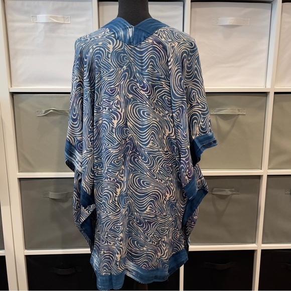 Soft Surroundings Blue Swirl Print Kimono Cardigan PS/PM - Picture 6 of 9